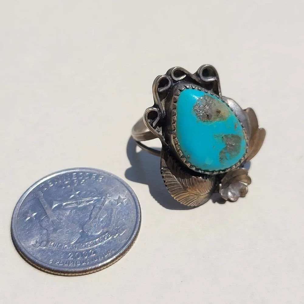 Vintage Genuine Turquoise Ring Size 7.75 Blue Leaf Flower Southwestern